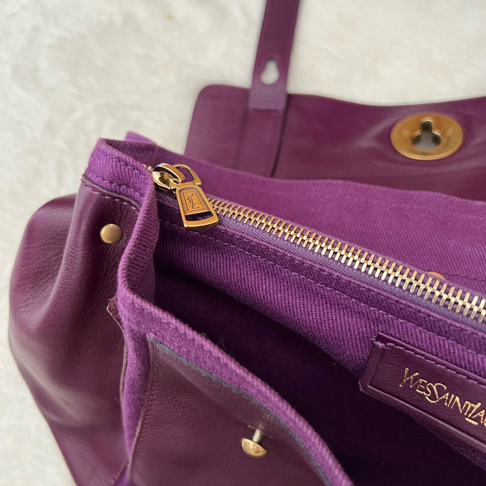 Authentic Preloved YSL Handbag - Picture 4 of 6